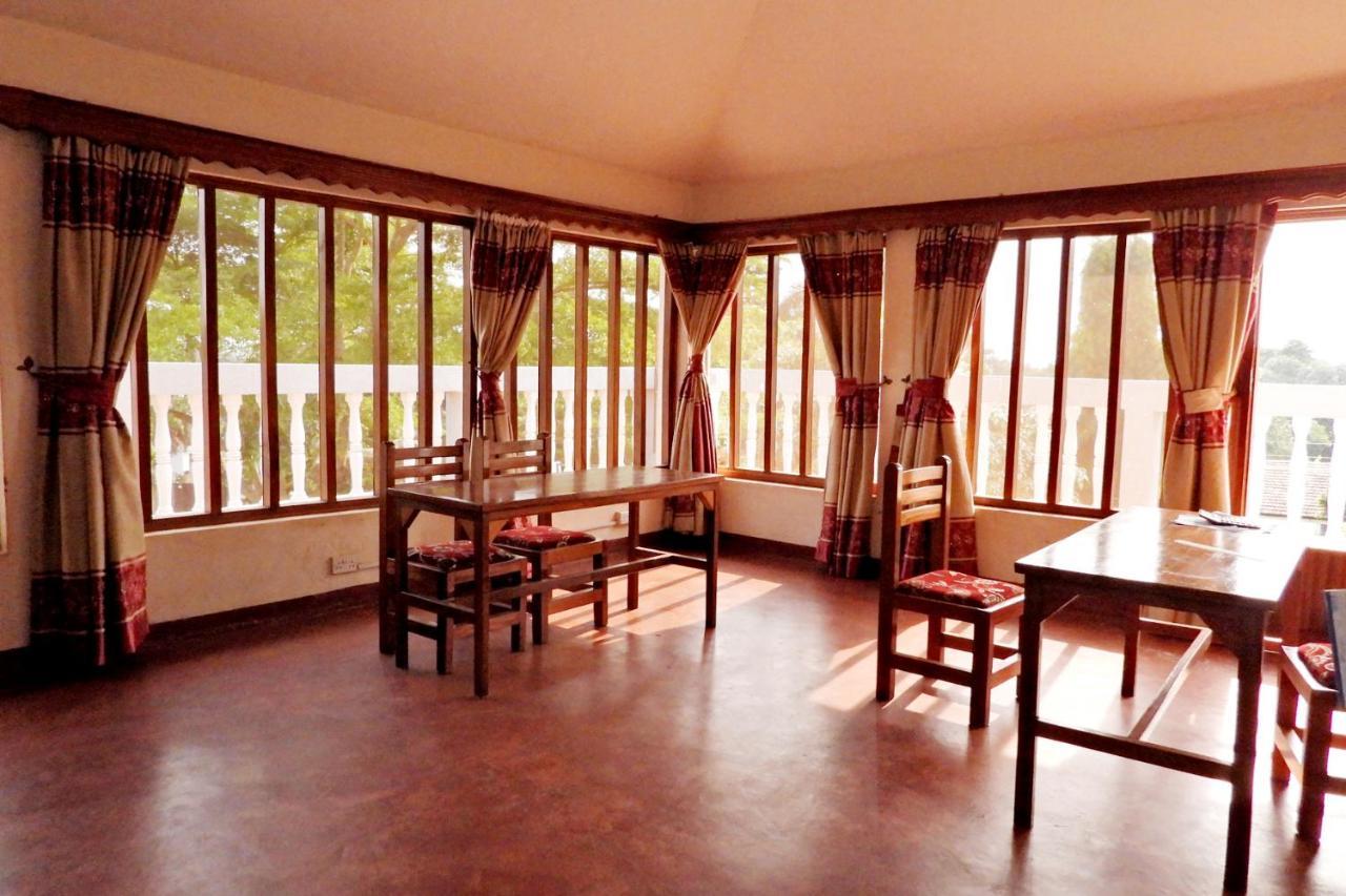 Skyway Hotel Entebbe Exterior photo