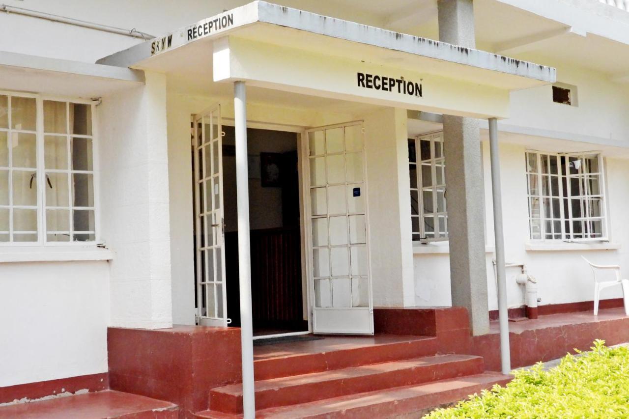 Skyway Hotel Entebbe Exterior photo