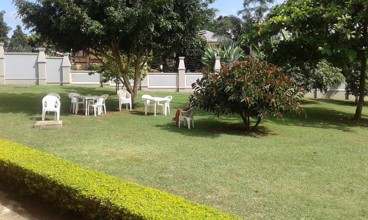 Skyway Hotel Entebbe Exterior photo