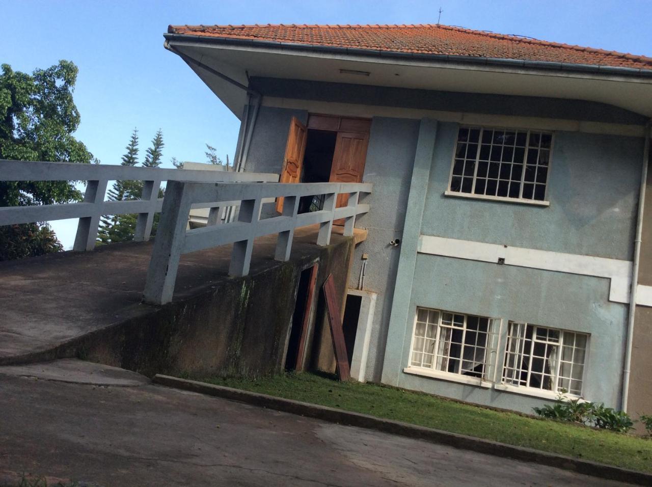 Skyway Hotel Entebbe Exterior photo
