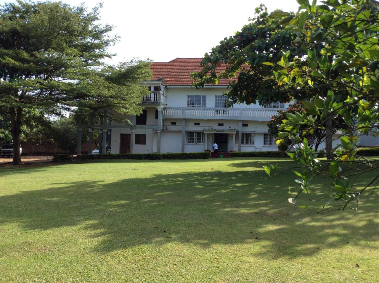 Skyway Hotel Entebbe Exterior photo